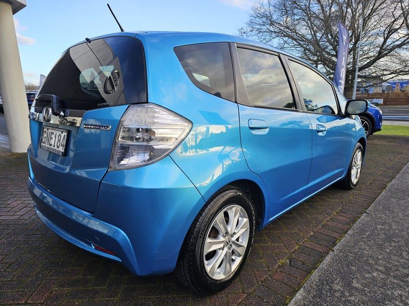 2013 Honda Jazz Hybrid, photo 3