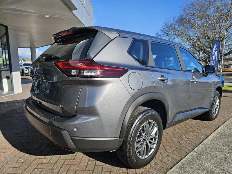 2026 Nissan X-Trail ST 2WD 5 Seater, photo 3