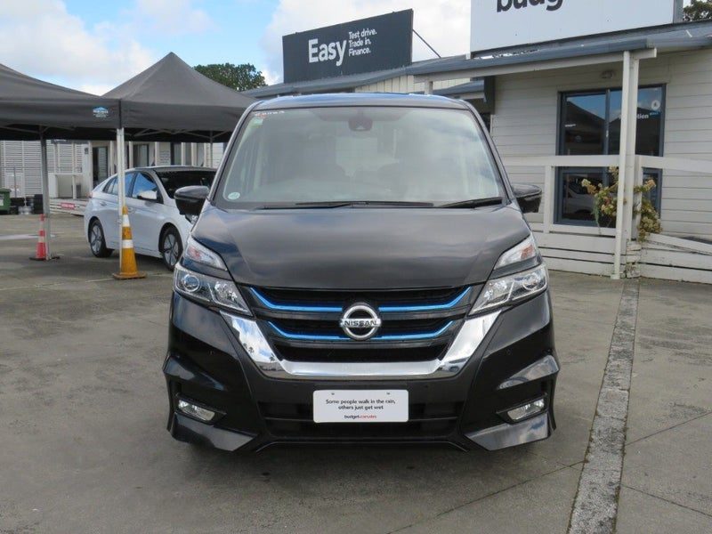 2018 Nissan Serena E-power Highway Star, photo 2