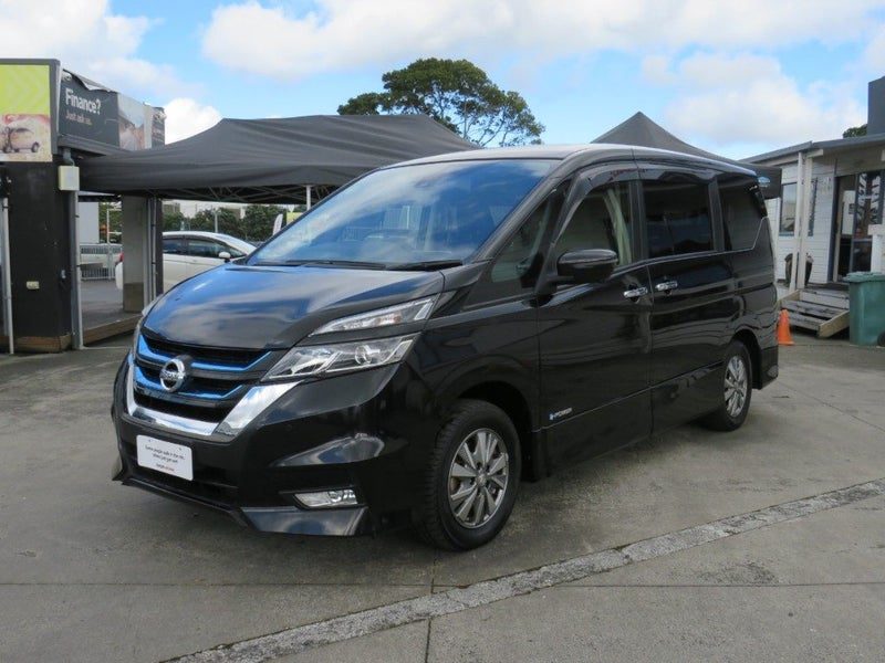 2018 Nissan Serena E-power Highway Star, photo 3