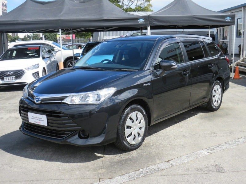 2015 Toyota Corolla Fielder HYBRID, photo 3
