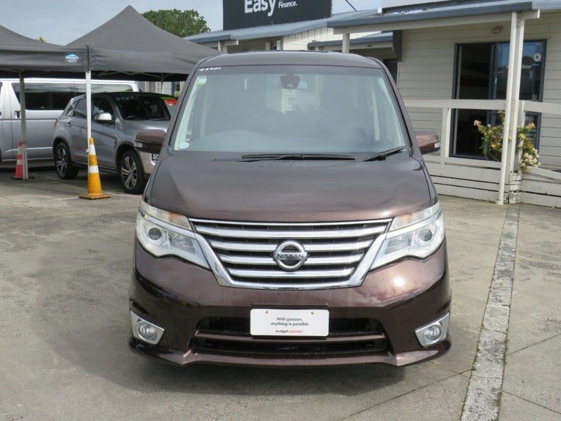 2015 Nissan Serena Highway Star Cruise, photo 2