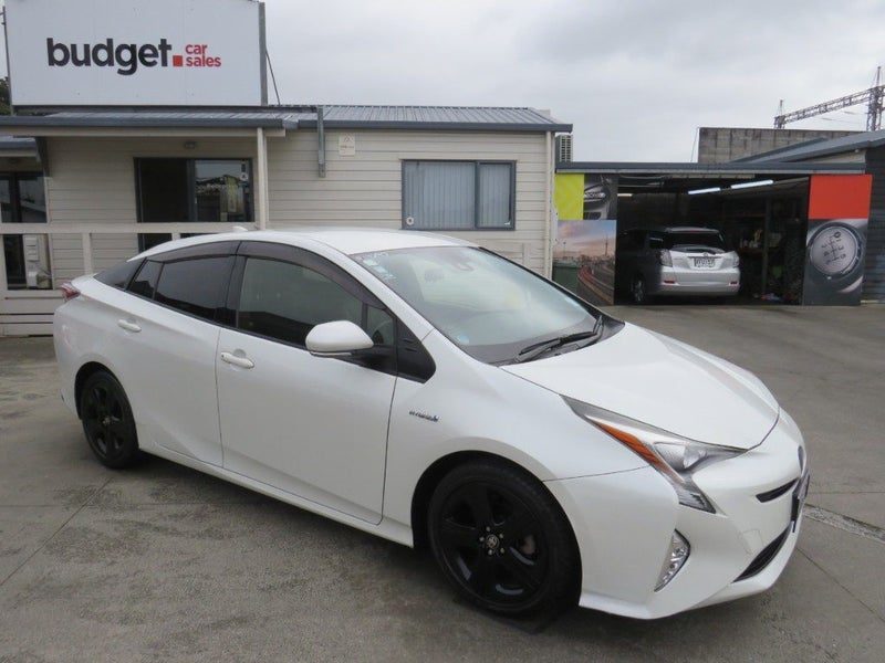 2016 Toyota Prius Leather TSS Safety Radar