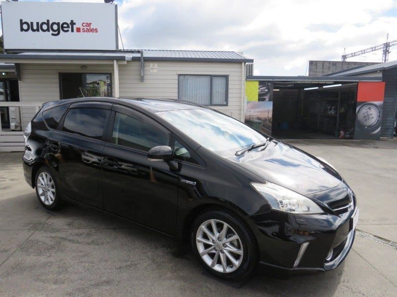 2013 Toyota Prius ALPHA S Hybrid Alloys