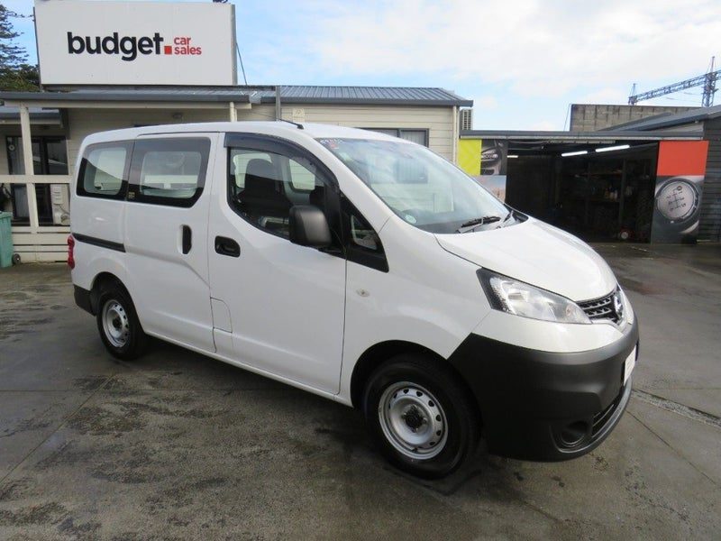2020 Nissan NV200 Low KM's Safety Pk