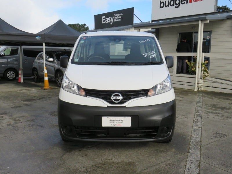 2020 Nissan NV200 Low KM's Safety Pk, photo 2