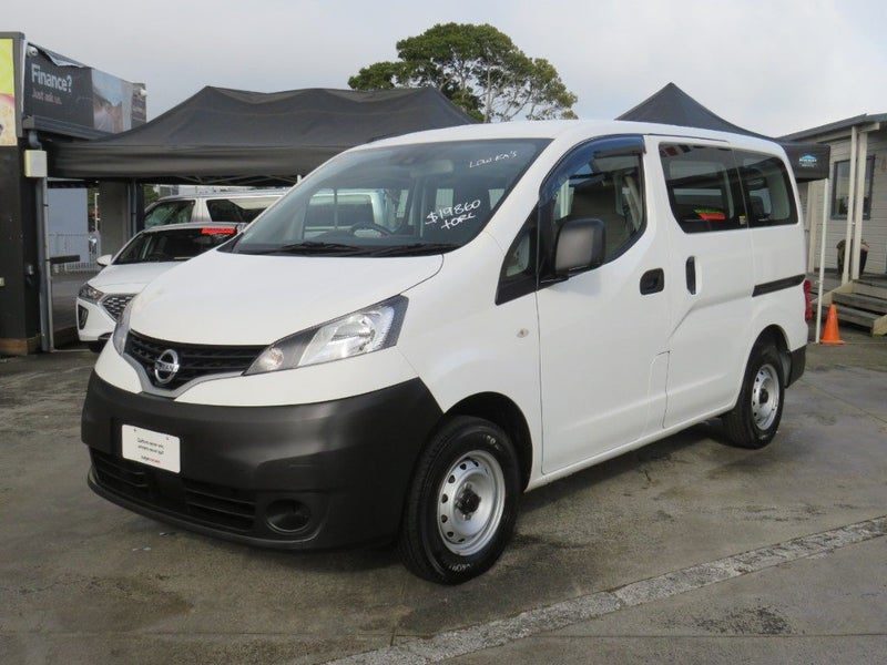 2020 Nissan NV200 Low KM's Safety Pk, photo 3