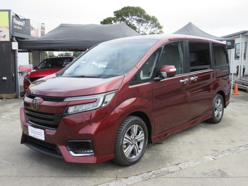 2021 Honda Step Wagon E:HEV Spada G, photo 3