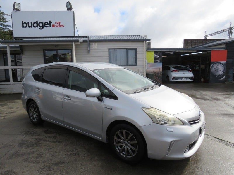 2011 Toyota Prius Alpha G 7 SEATS, main photo