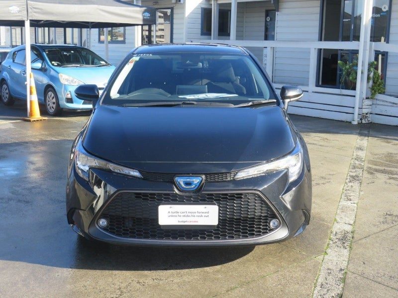 2021 Toyota Corolla Touring HYBRID, photo 2