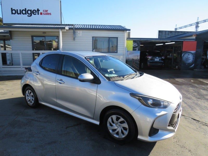 2022 Toyota Yaris Hybrid Push Button Safety