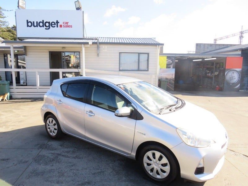2013 Toyota Aqua S Push Button Low KM's