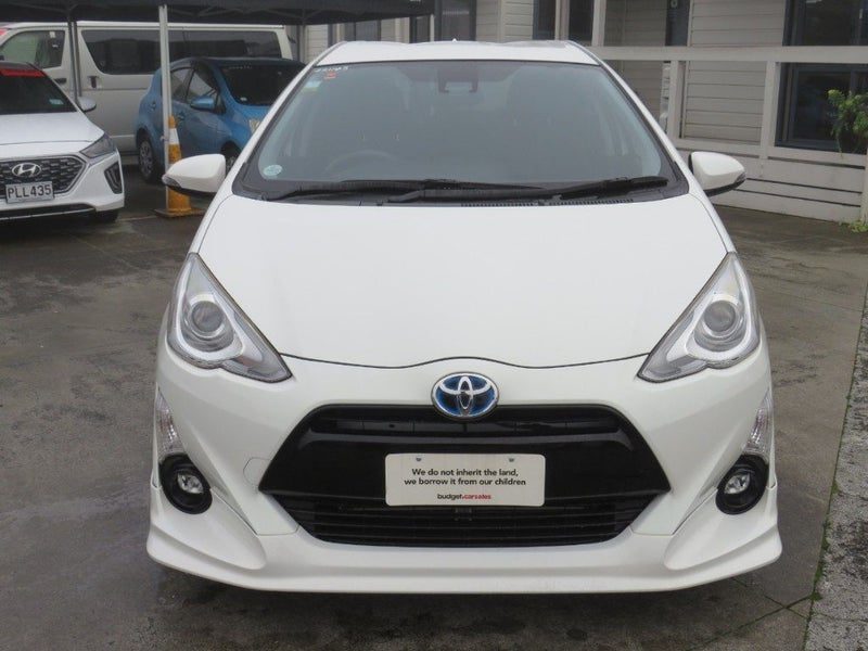 2017 Toyota Aqua S Style Black, photo 2