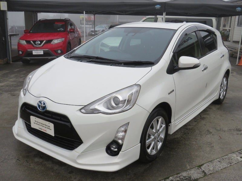 2017 Toyota Aqua S Style Black, photo 3