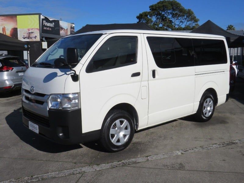 2019 Toyota Hiace 4WD TSS Safety 9 Seater, photo 3