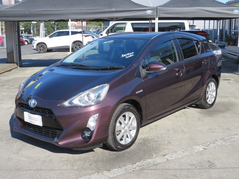2014 Toyota Aqua S Spec Push Button Start, photo 3