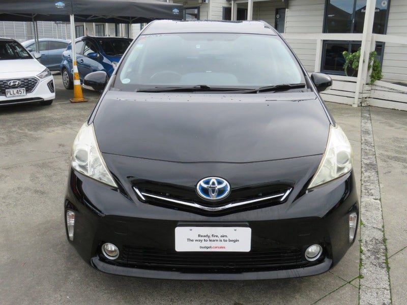 2014 Toyota Prius Alpha Black Tune ALLOYS, photo 2