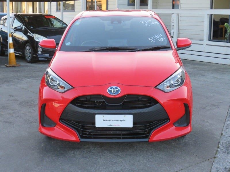 2020 Toyota Yaris Hybrid G, photo 2