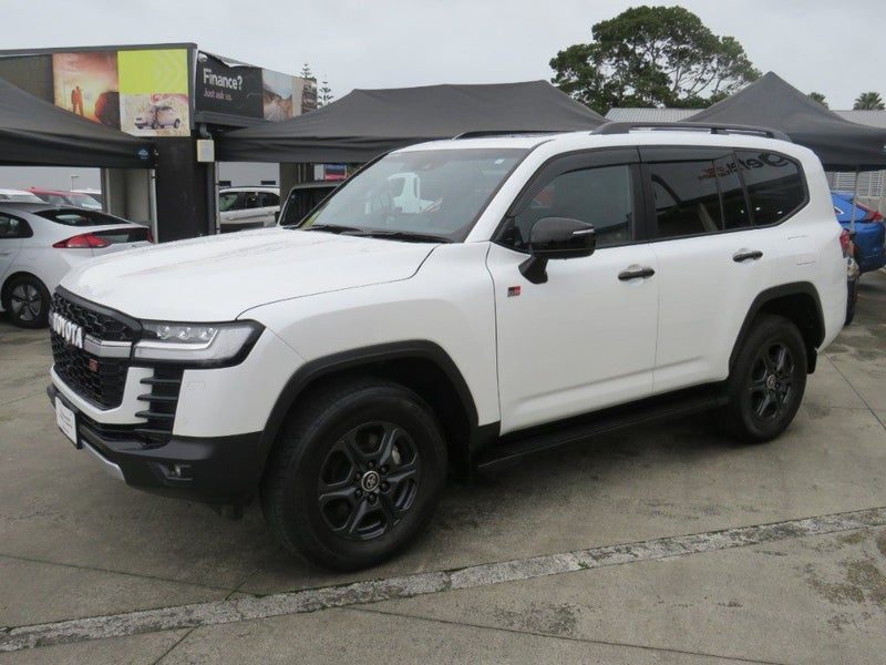 2023 Toyota Land Cruiser GR Sport DIESEL, photo 3