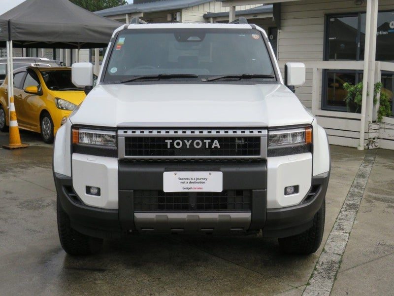 2025 Toyota Land Cruiser Prado VX DIESEL 7 SEATER, photo 2