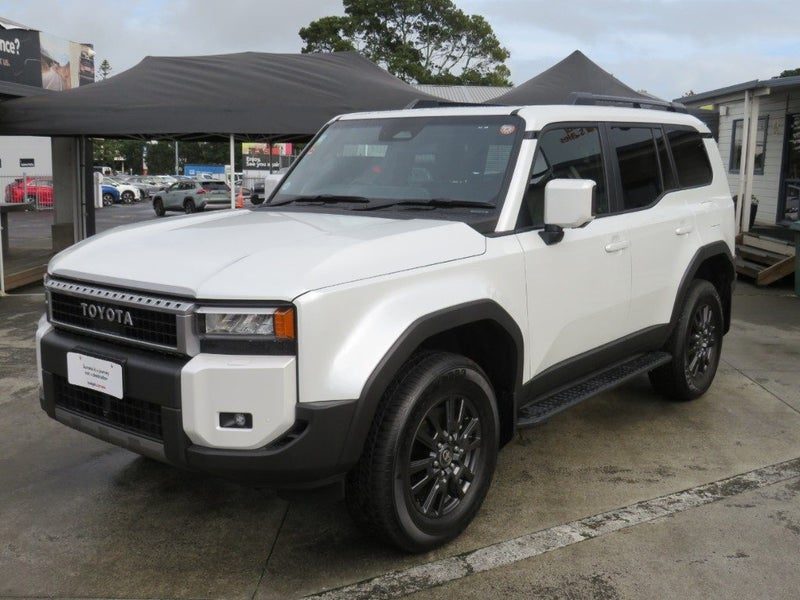 2025 Toyota Land Cruiser Prado VX DIESEL 7 SEATER, photo 3