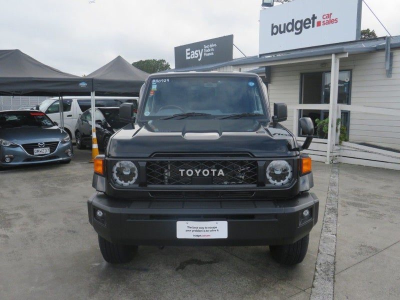 2025 Toyota Land Cruiser 70 4WD, photo 2