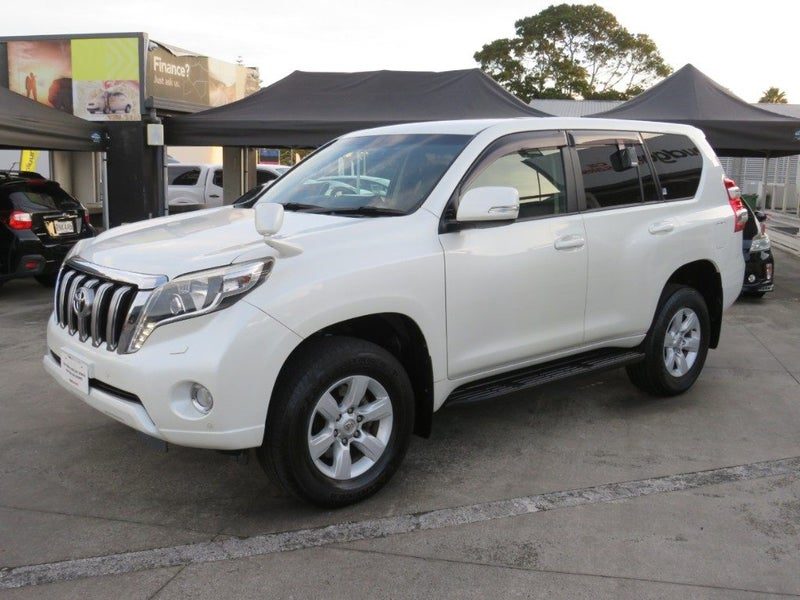 2015 Toyota Land Cruiser Prado TX, photo 3