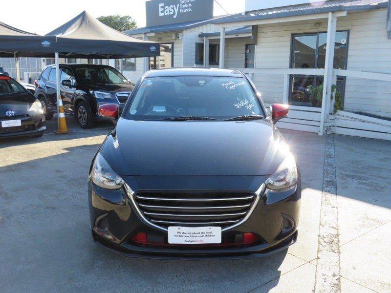 2017 Mazda Demio Touring Leather, photo 2