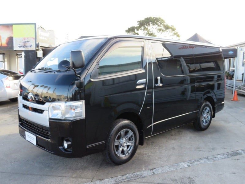 2020 Toyota Hiace 4WD Diesel, photo 3