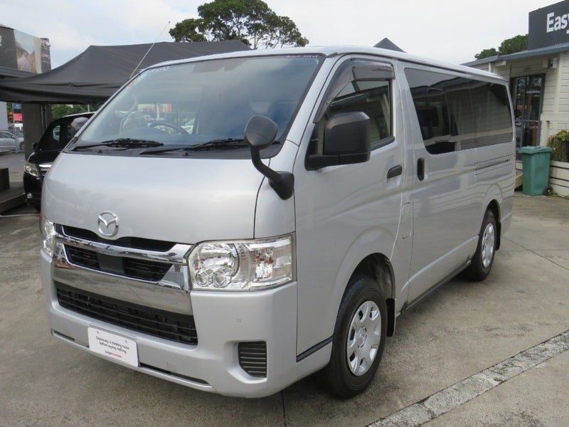 2020 Toyota Hiace 4WD Bongo 6 Seat Tailgate, photo 3