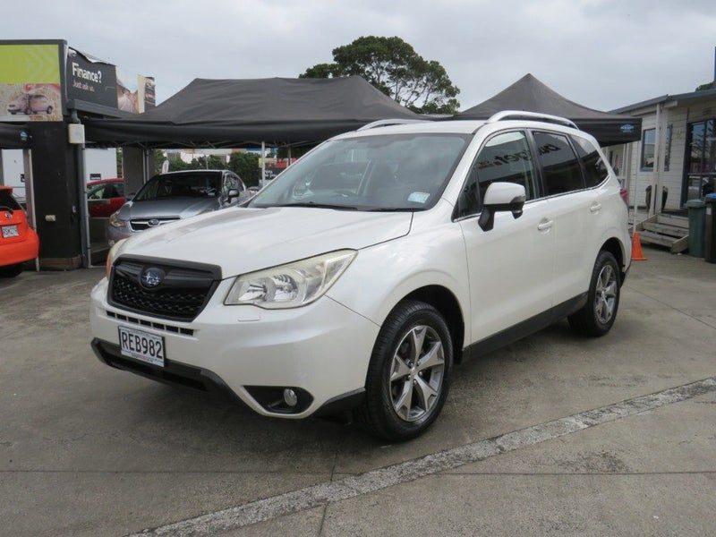 2014 Subaru Forester Radar Cruise Safety AWD, photo 3