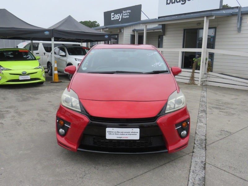 2012 Toyota Prius Gs, photo 2