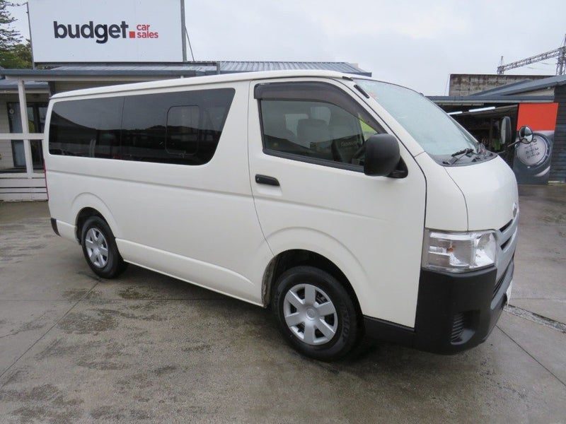 2019 Toyota Hiace 4WD 9Seater Diesel RevCam