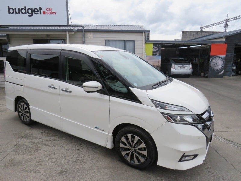 2016 Nissan Serena Hybrid 8 Seater ProPilot