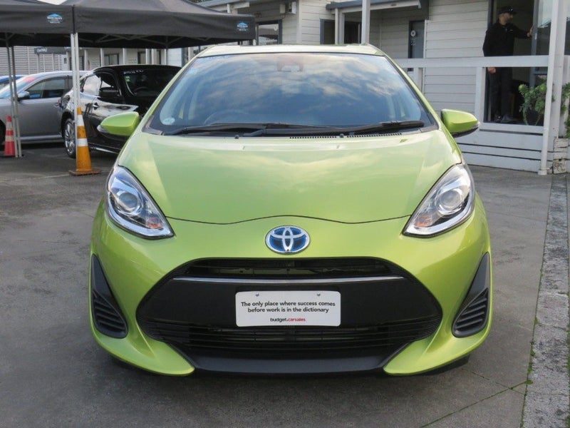 2017 Toyota Aqua LOW KM's TSS PUSH BUTTON, photo 2