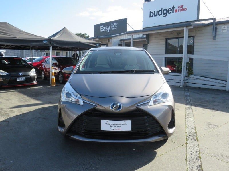 2017 Toyota Vitz Hybrid TSS Safety, photo 2