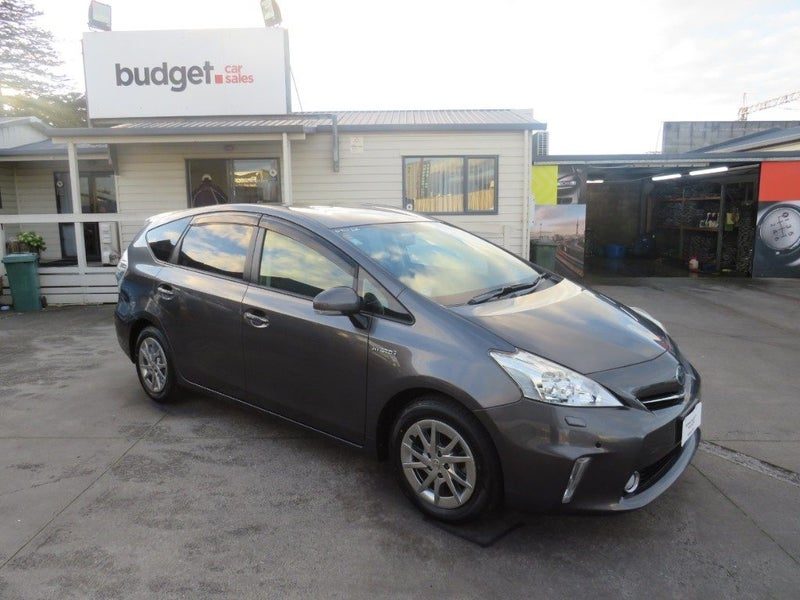 2014 Toyota Prius Alpha G Tune 7 SEATER