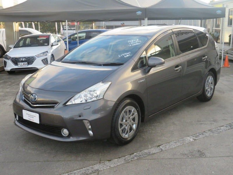 2014 Toyota Prius Alpha G Tune 7 SEATER, photo 3