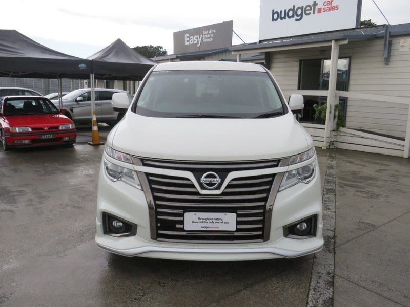 2017 Nissan Elgrand Facelift Highway Star, photo 2