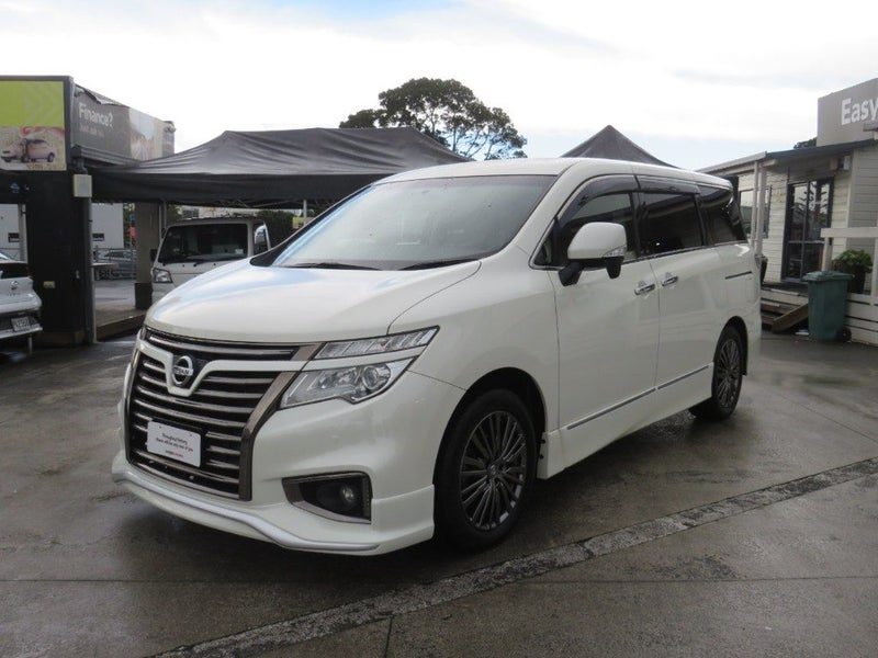 2017 Nissan Elgrand Facelift Highway Star, photo 3