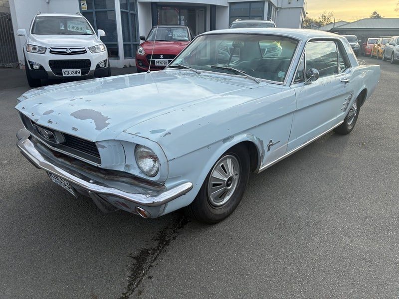 1966 Ford Mustang, photo 2