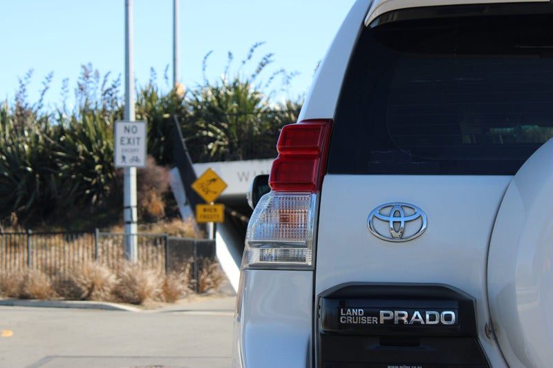 2013 Toyota Land Cruiser Prado Gx, photo 3