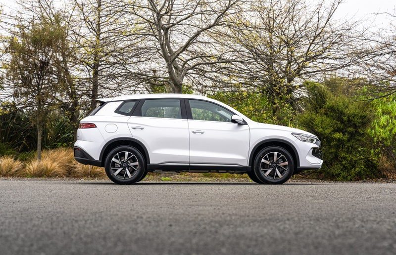 2026 BYD Sealion 5 PREMIUM PHEV SUV, photo 2