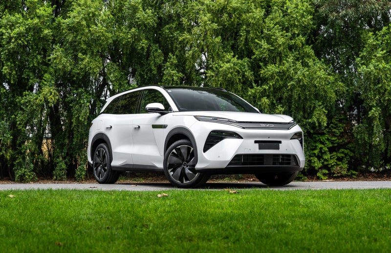2026 BYD Sealion 8 Dm-P Premium Awd, main photo