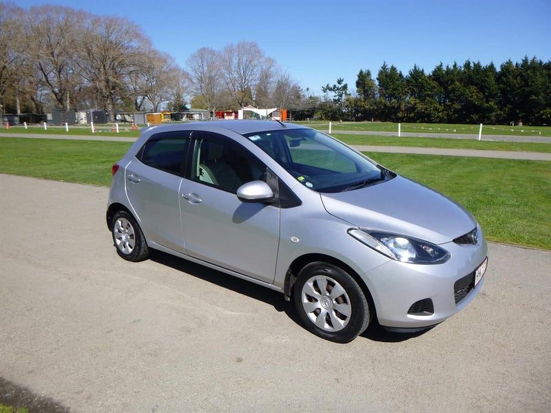 2008 Mazda Demio 5 door hatchback