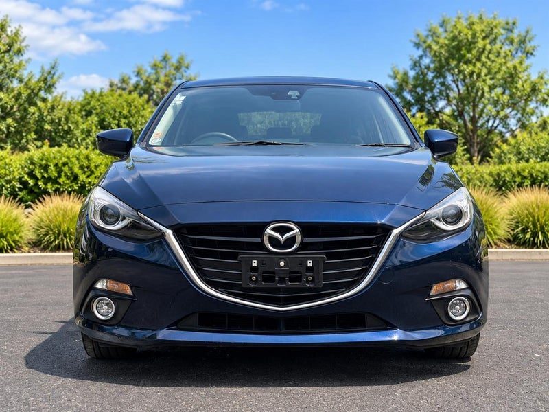 2015 Mazda Axela 20S Touring, photo 2