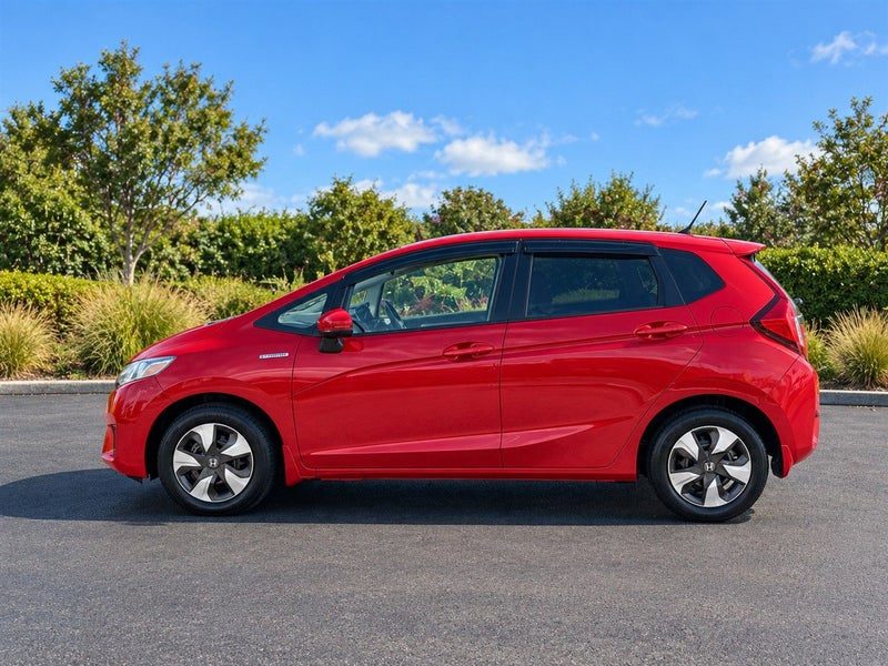 2016 Honda Fit Hybrid F Comfort Edition, photo 3