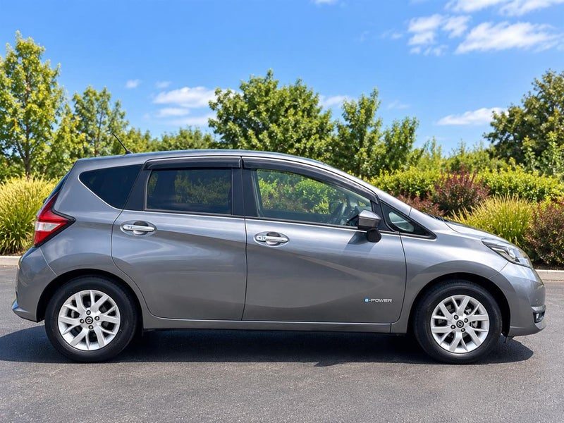 2018 Nissan Note e-POWER Medalist, photo 3