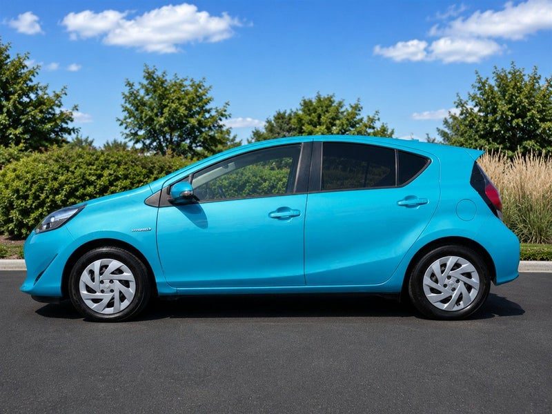 2019 Toyota Aqua S Hybrid, photo 3