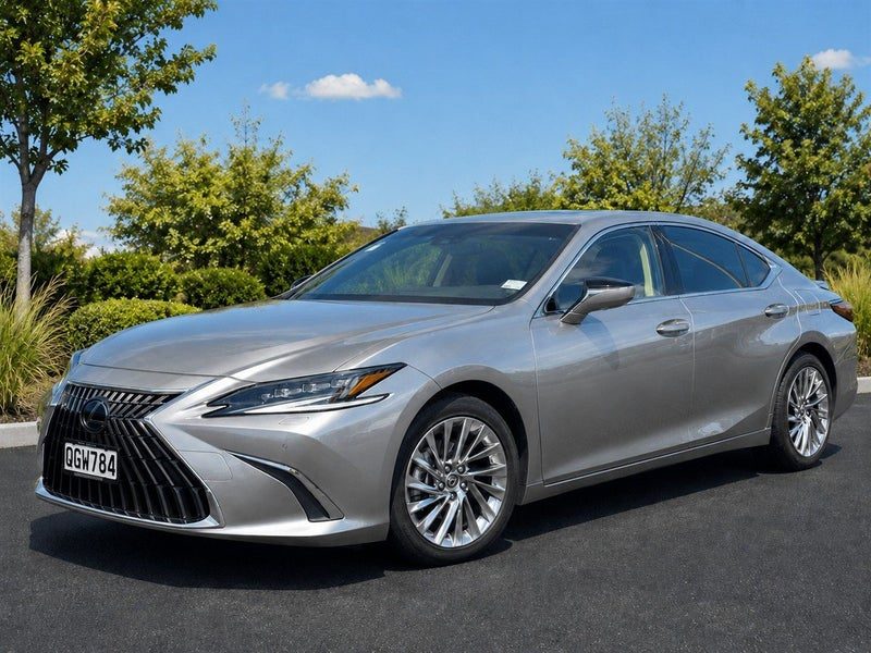 2024 Lexus ES 300h Limited Hybrid, photo 3